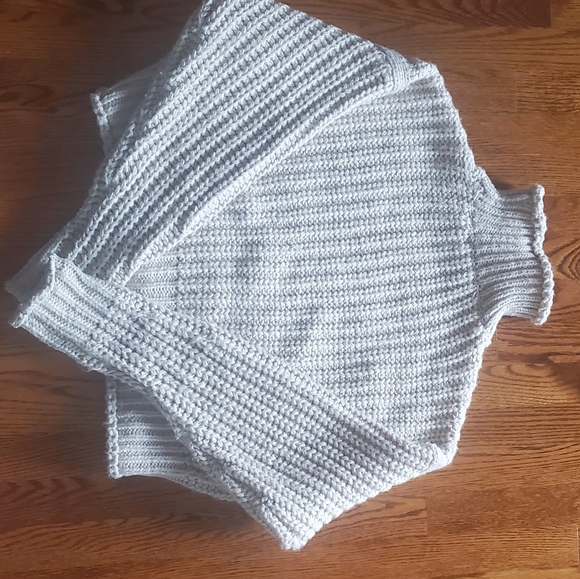 H&M warm and cozy Turtleneck Sweater - Picture 5 of 5